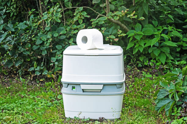 Porta potty delivery and setup in South Temple, PA
